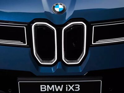 BMW розкрила секрети iX3 LWB: 919 км запасу, 800 вольт та нейромережа DeepSeek замість традиційного інтелекту
