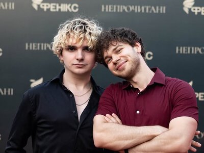 Сказали, що причина — у ТЦК. Два учасники театральної вистави не повернулися в Україну після виїзду на гастролі