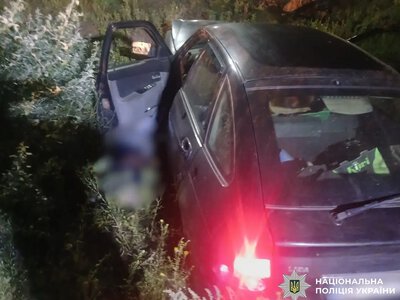 Під Одесою автомобіль вилетів у кювет: водій загинув
