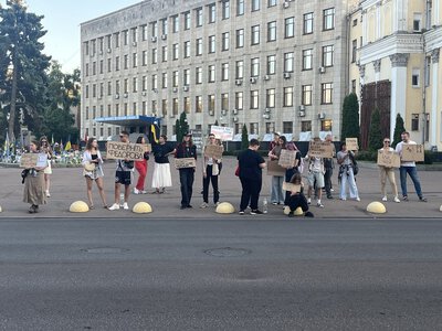 В Житомирі на майдані Корольова знову вийшли на протест проти відставки Федорова. ВІДЕО