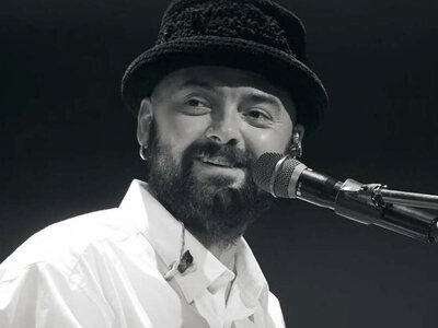 11-річна донька Міші Клименка зворушливо виконала його хіт на концерті пам'яті в Києві