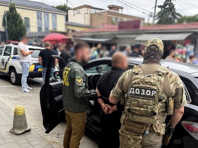 У Рівному затримали організатора незаконного переправлення чоловіків за кордон
