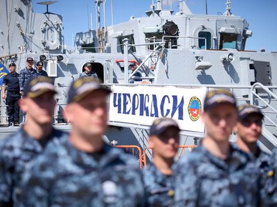 Зеленський і Бернем піднялися на борт українського корабля Черкаси