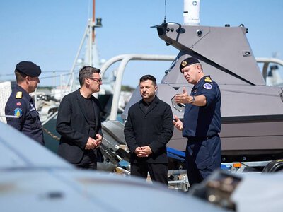 До завершення війни вони залишаться у Британії: Зеленський відвідав українські кораблі