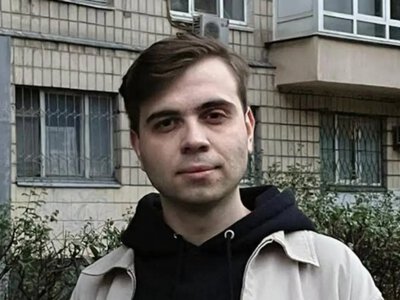 Поліцейські у Києві затримали журналіста-розслідувача hromadske Євгенія Шульгата