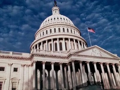 Всіх сенаторів США запросили на зустріч із Зеленським