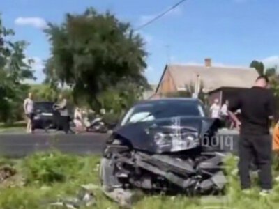 Моторошна ДТП біля Луцька: розбиті вщент Mercedes і Ford: подробиці