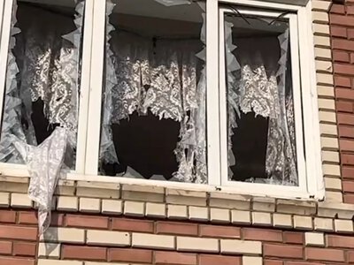  Показали наслідки обстрілу Центрального району Херсона. ВІДЕО 