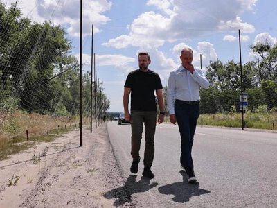 Віктор Микита відвідав Сумщину, серед головного - антидроновий захист та будівництво укриттів