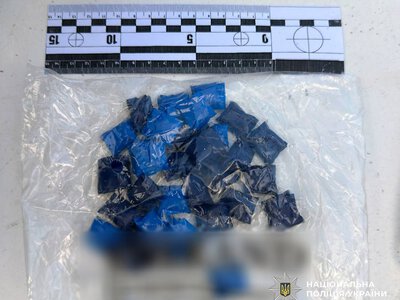 У Житомирському районі поліцейські викрили 28-річну наркокур’єрку
