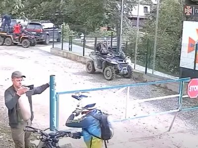 У Карпатах туристи на мотоциклах намагалися проїхати на Петрос: у заповіднику нагадали про заборону джипінгу
