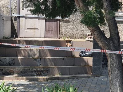 У Очакові виявили підозрілу сумку: місце оточила поліція