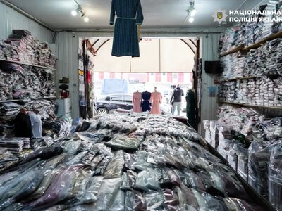 «Відбивали логістику»: скандал із продажем гуманітарки на «7 км» обростає подробицями
