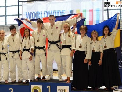 Спортсменки Черняхівської громади вибороли 8 медалей на чемпіонаті світу