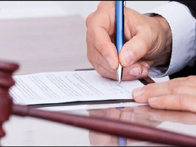Один дзвінок вартістю 65 000 гривень: чому суд став на бік Ощадбанку, а не пенсіонера