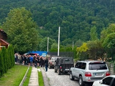 Як джипінг у Карпатах шкодить довкіллю та чи можливо розробити легальні маршрути: пояснює еколог