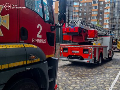 Внаслідок пожежі у Вінниці госпіталізували мати з однорічною дитиною