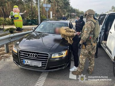 Матір загиблого військового ошукали на майже 7 млн грн: суд виніс вирок шахраю