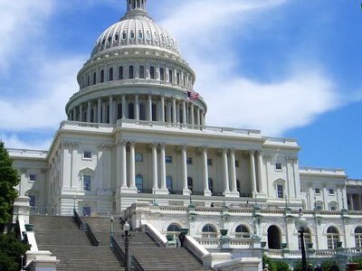 Сенатори США досягли згоди щодо законопроєкту покійного Грема про санкції проти рф. Туди ж додали рішення щодо Ірану — медіа