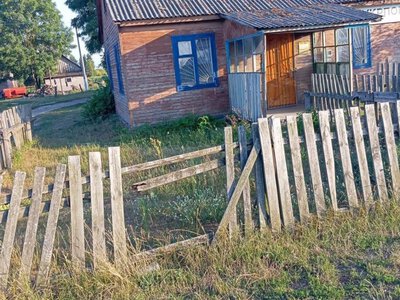 Це не пошта, а убогість: мешканці села на Волині обурені станом відділення «Укрпошти»