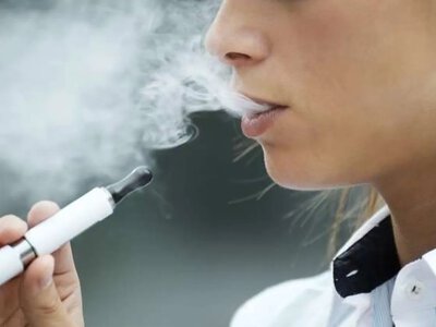 В Ужгороді 7-річний хлопчик потрапив до лікарні після електронної сигарети та енергетиків