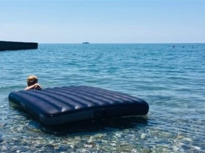 Течія знесла 9-річну дитину на матраці у заміновану акваторію на Одещині: що кажуть рятувальники
