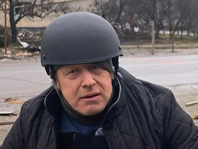 Борис Джонсон зняв документальний фільм про війну в Україні під час таємної поїздки на фронт