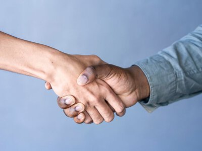 Не гроші й не статус: що насправді видає людей, яких поважають