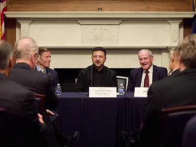 Точно крок до миру: Зеленський подякував сенаторам США за підтримку санкцій проти росії