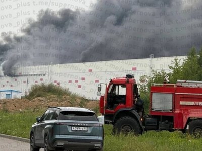 Українські БПЛА атакували Рязань: загорілися склад Wildberries та НПЗ
