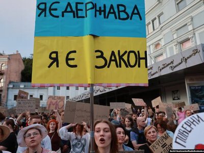 Улюблена травма Майдану та боротьба за посади замість побудови стійких державних інституцій