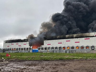 Україна атакувала НПЗ і склад Wildberries у Рязанській області