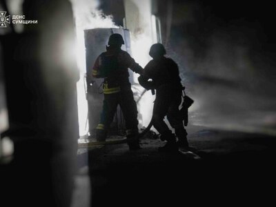 Ворог знову вдарив по АЗС на Сумщині: рятувальники гасили пожежі під загрозою повторних атак