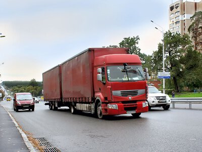 Водіям заборонили спати в кабіні: які правила запрацювали з 26 липня