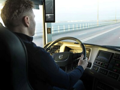 В Україні запрацювали нові європейські правила для водіїв: кому скасували тахографи та де тепер заборонено спати