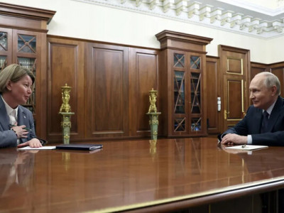 Путін звільнив главу Удмуртії після атаки українських дронів на нафтобазу
