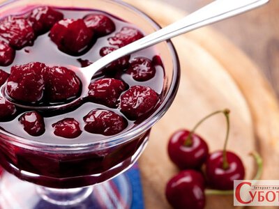 Густе вишневе варення за кілька хвилин: секрет у пектині