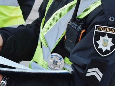 Оформлював фейкові порушення ПДР для статистики: суд відмовив у поновленні на роботі екс-патрульному з Болградського району