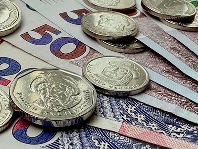 Мінімальна зарплата з 1 серпня: скільки отримуватимуть українці