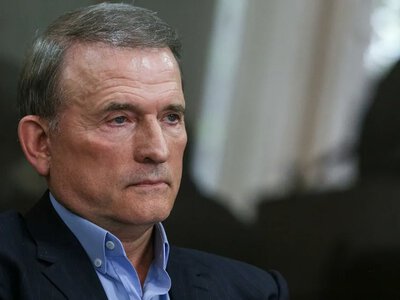 Медведчуку повідомили про підозру у посяганні на територіальну цілісність України