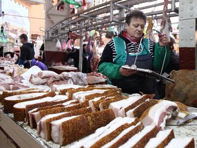Без ФОП, але з податками: нардепи пропонують легалізувати заробітки тих, хто працює на себе