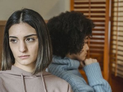 Психологи пояснили, чому люди постійно перебивають співрозмовника: справа не завжди в невихованості