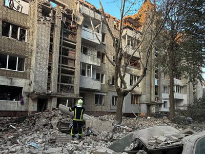Після нічної атаки є загиблі та руйнування: що відомо про удар по Україні