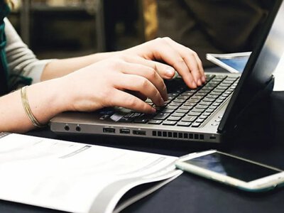 Українці за кордоном можуть отримати податковий номер онлайн