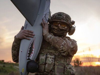 США й Франція допомогли Україні знайти слабкі місця ППО Росії для ударів дронами, - FT