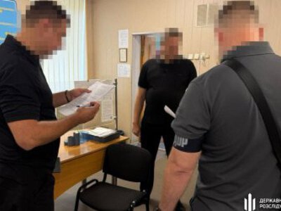 У ДБР повідомили, що проводять обшуки у понад 100 ТЦК по всій Україні (доповнено)