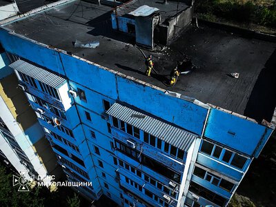 Атака на Миколаївщину: рятувальники показали, як ліквідували наслідки ударів по житлових будинках (відео)
