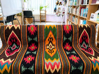 Не просто килим, а історія поколінь: у Кам’янському презентували унікальну реліквію