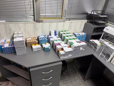 На Буковині прикордонники вилучили контрабандні електронні сигарети на пів мільйона гривень