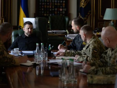 Зеленський після доповідей Драпатого, Скибюка та Хмари: Генштаб готує системні зміни, Україна оновила список для мідстрайків